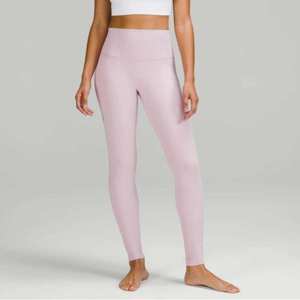 Lululemon Align High-Rise Pant 28"
Pink Peony